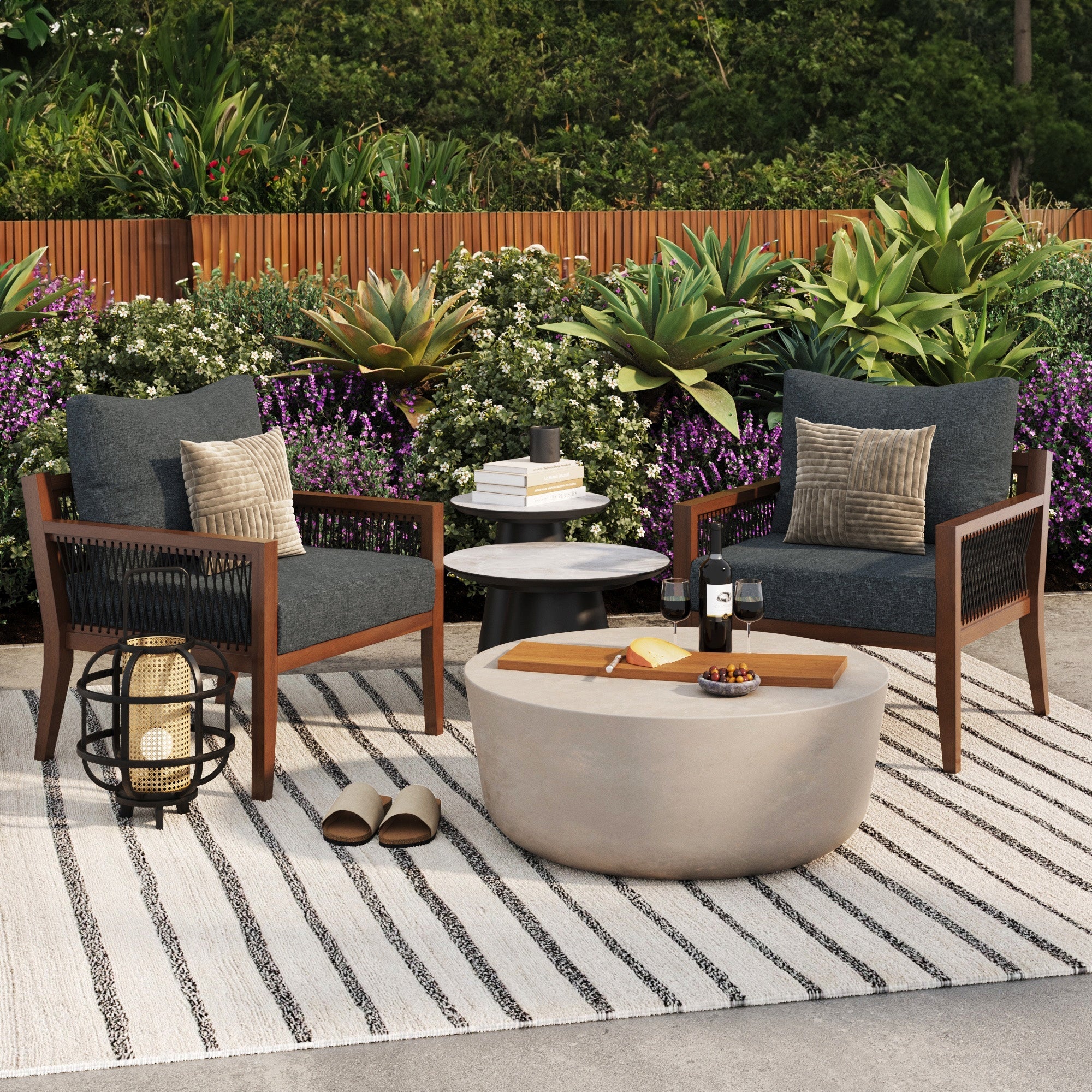 Outdoor Patio Wood Arm Chairs Gray (Set of 2)